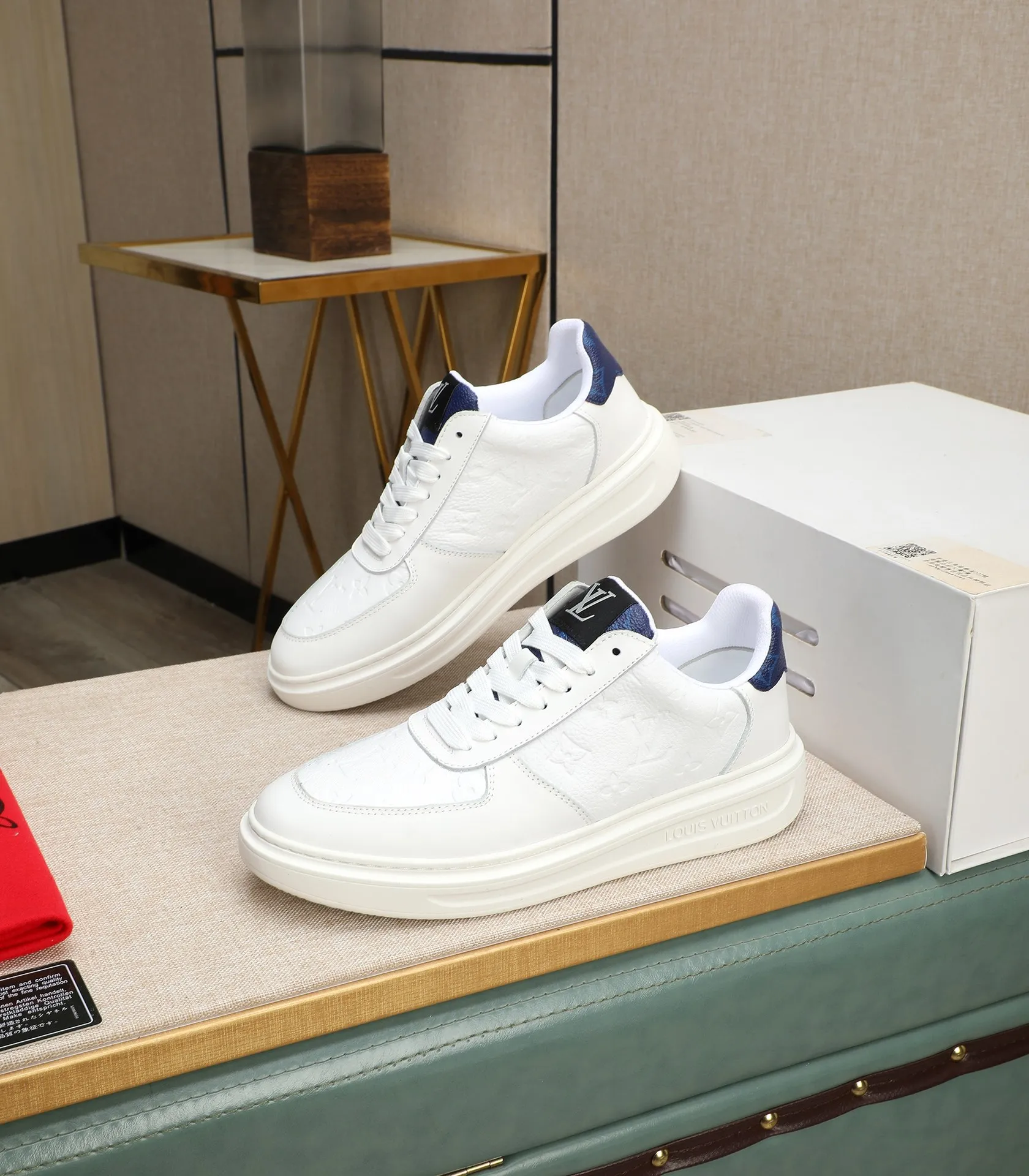 Men's shoes 💰540 💰(Niuli: full package) louis vuitton (Louis Vuitton/lv) top 🔍🔍 new models are on sale at the same time at the counter. The upper 🇮🇹 is imported from Italy, first-layer cowhide, and the lining is fully imported cowhide. 💪💪, completely 1⃣️ to 1 ⃣️Re-engraved🇮🇹💪💪, ⚠Sole: The original sole is specially provided by the original factory, the exclusive movable molded sole is super comfortable, ⚠The original factory follows the order, 🔍🔍high quality, you can enter and exit the counter at will, welcome to compare⚠. Code number:38-44
